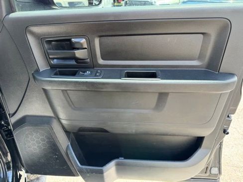 Used 2018 RAM 2500 Tradesman w/ Chrome Appearance Group AWD/4WD image 16