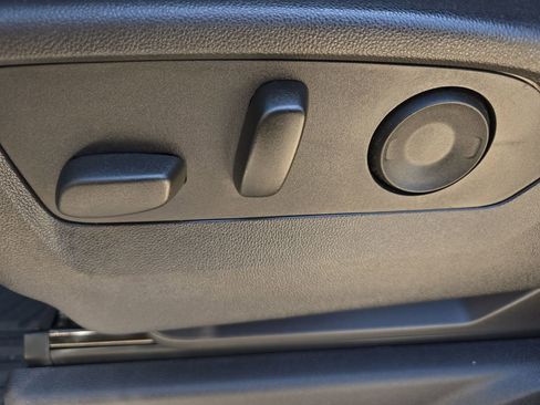 Used 2024 GMC Sierra 1500 AT4 w/ AT4 Premium Package image 27