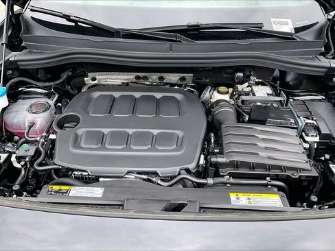 New 2026 Volkswagen Tiguan SE R-Line AWD/4WD image 16
