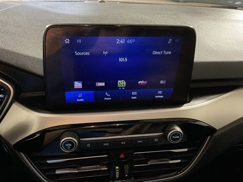 Used 2020 Ford Escape SE image 21