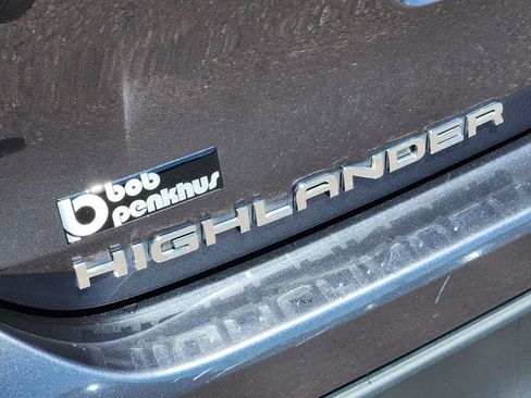Used 2021 Toyota Highlander XSE AWD/4WD image 31