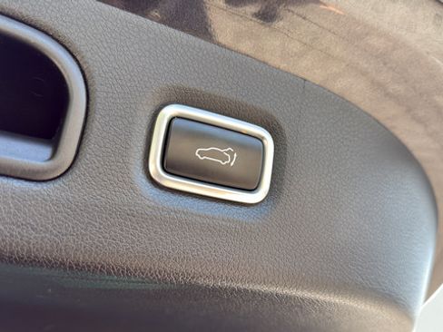 Used 2021 Kia Stinger GT2 RWD image 10