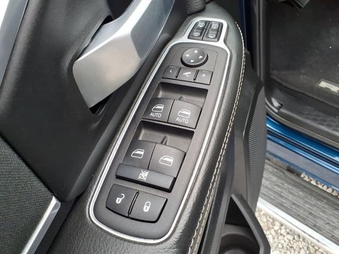 Used 2024 RAM 2500 Big Horn w/ Bed Utility Group image 22