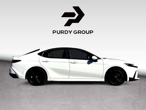 Certified 2025 Toyota Camry SE image 9