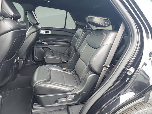 Used 2020 Ford Explorer ST w/ Premium Technology Package image 32