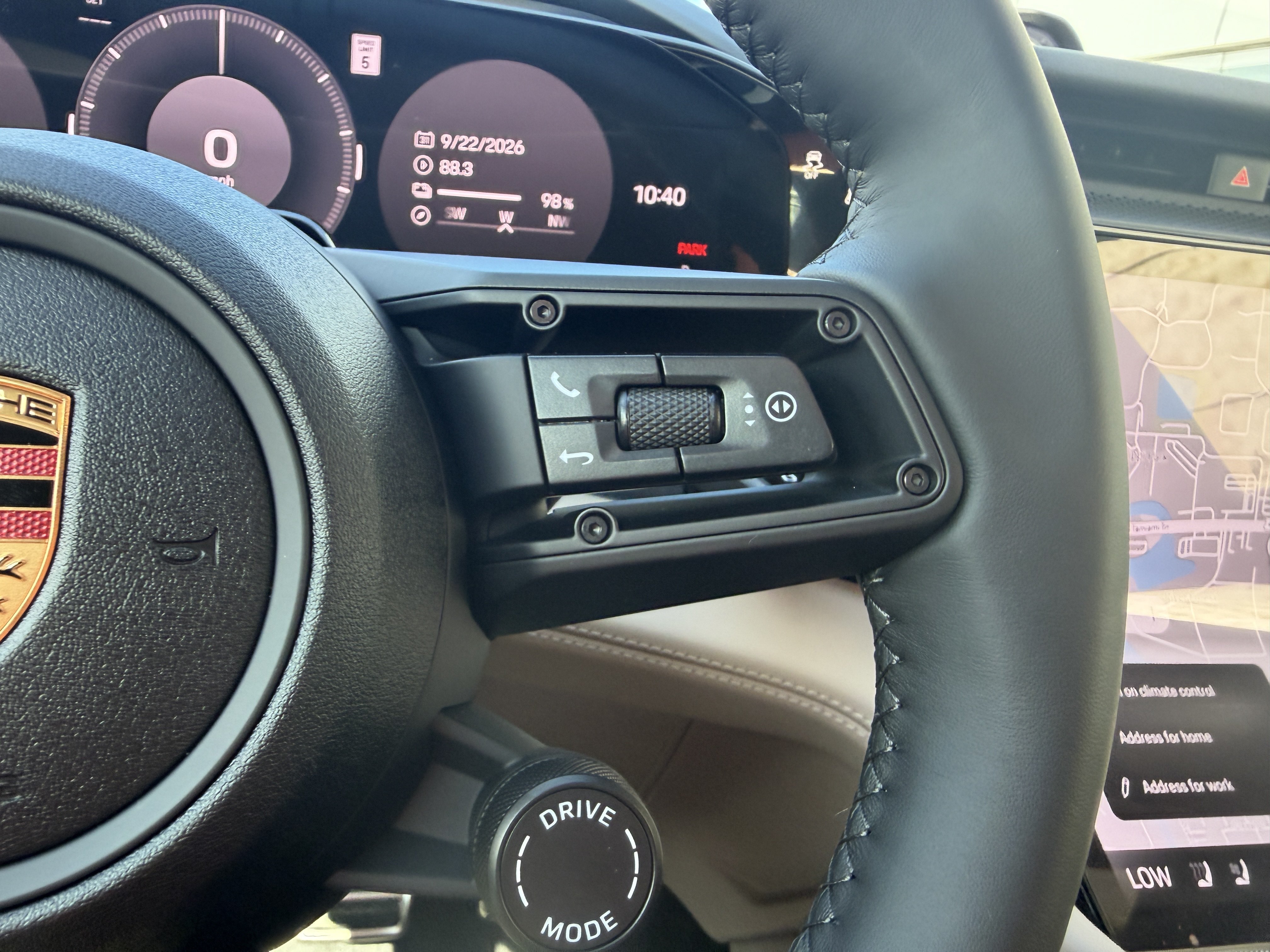 Used 2026 Porsche Cayenne Electric AWD/4WD image 34