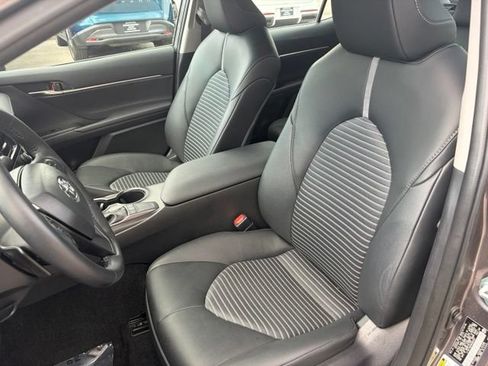Used 2024 Toyota Camry SE FWD image 15