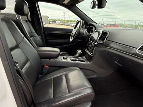 Used 2019 Jeep Grand Cherokee Limited w/ Luxury Group II AWD/4WD image 7