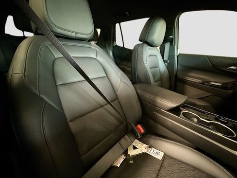 New 2026 Chevrolet Equinox LT w/ Convenience Package II FWD image 29