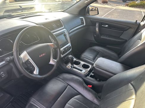 Used 2015 GMC Acadia SLT image 14