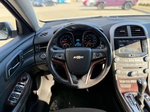 Used 2013 Chevrolet Malibu LT image 14
