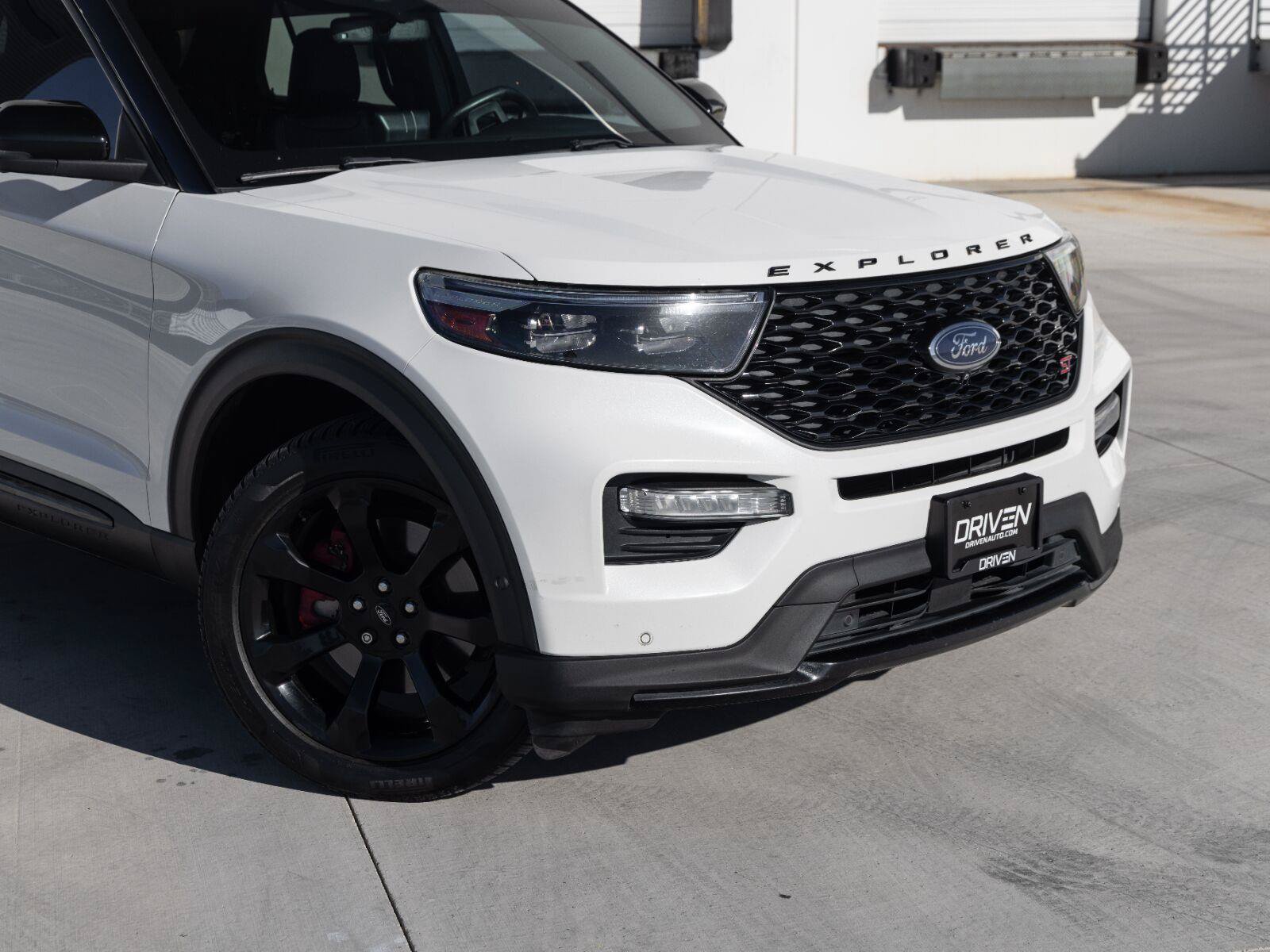 Used 2021 Ford Explorer ST w/ ST Street Pack AWD/4WD image 3