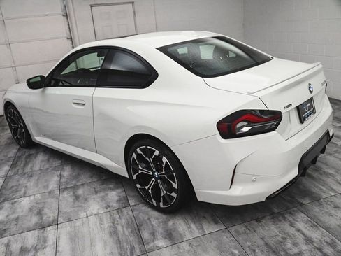 Used 2025 BMW M240i xDrive Coupe image 4