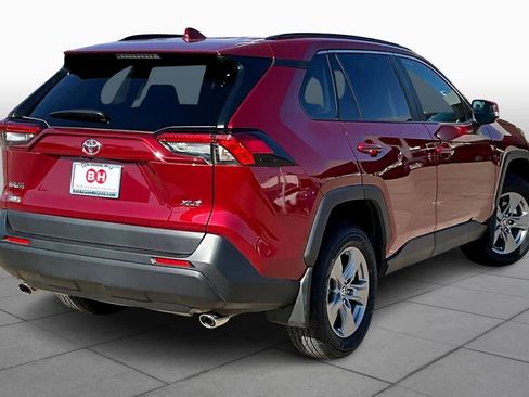 Used 2023 Toyota RAV4 XLE image 12