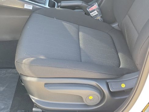 New 2026 Hyundai Venue SE FWD image 16