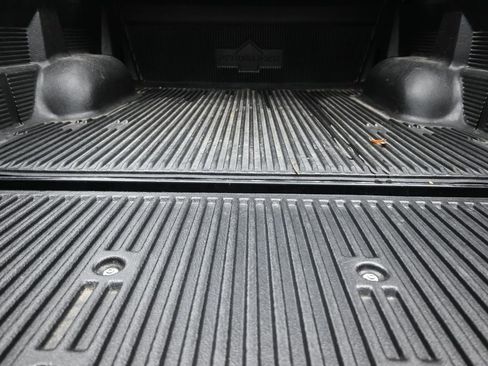 Used 2018 Toyota Tundra SR5 image 31