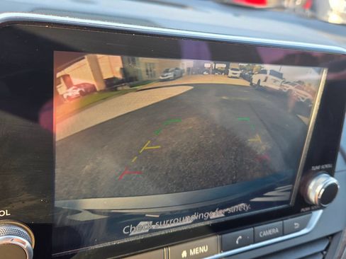 Used 2025 Nissan Altima 2.5 SV FWD image 20