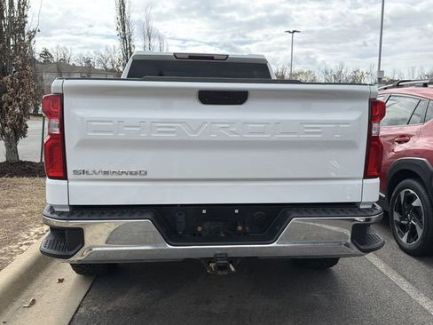 Used 2019 Chevrolet Silverado 1500 LT w/ Remote Start Package image 5
