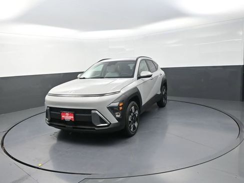 Used 2025 Hyundai Kona SEL AWD/4WD image 31