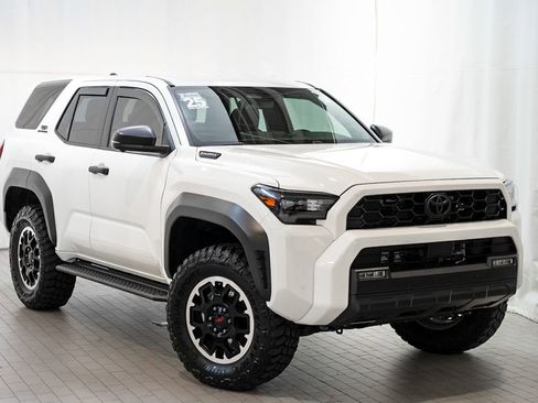 Used 2025 Toyota 4Runner TRD Off-Road Premium image 1