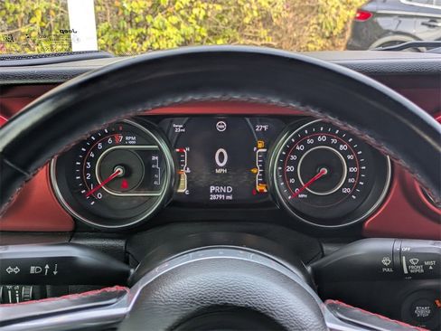 Used 2021 Jeep Gladiator Rubicon image 11