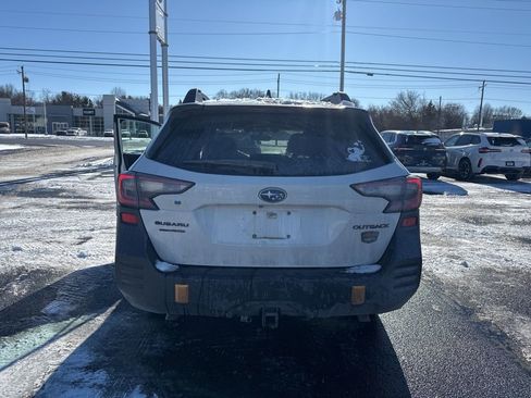 Used 2022 Subaru Outback Wilderness image 21