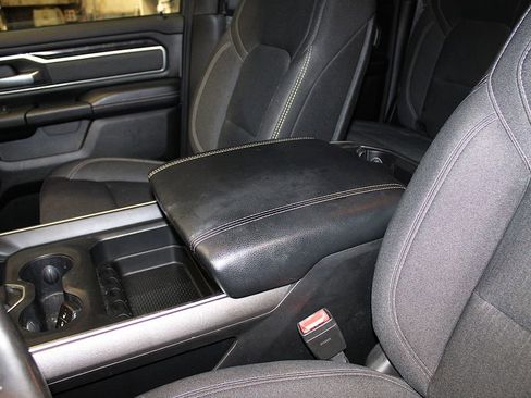 Used 2019 RAM 1500 Big Horn image 23