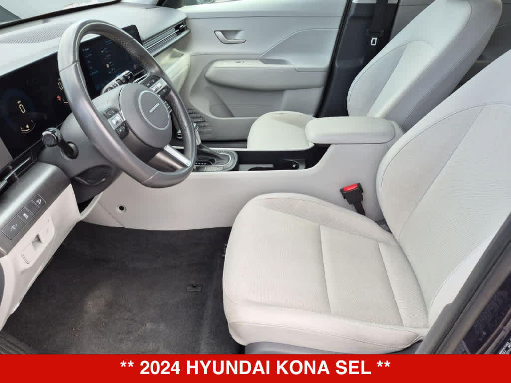 Used 2024 Hyundai Kona SEL AWD/4WD image 16