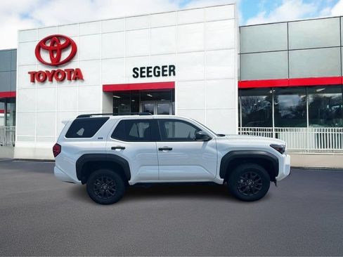 Used 2026 Toyota 4Runner SR5 AWD/4WD image 2