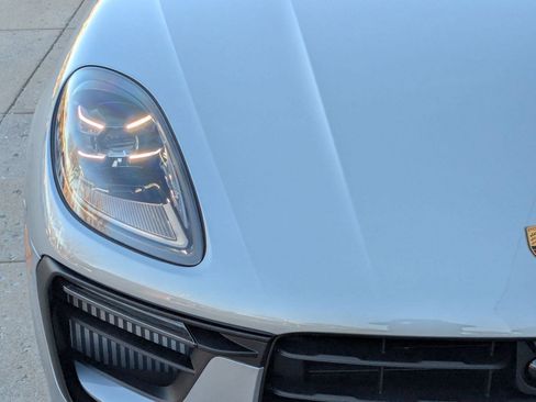 New 2026 Porsche Macan S image 12