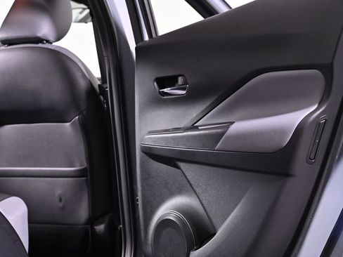 Certified 2023 Nissan Kicks SR w/ SR Premium Package FWD image 37
