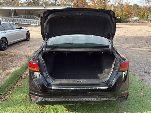 Used 2022 Nissan Altima 2.5 SV image 10