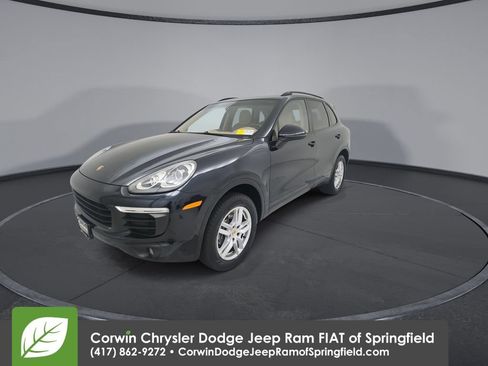 Used 2016 Porsche Cayenne AWD/4WD image 4