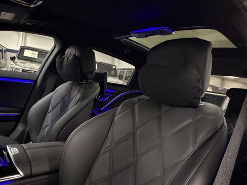 New 2026 Mercedes-Benz Maybach S 580 4MATIC image 20