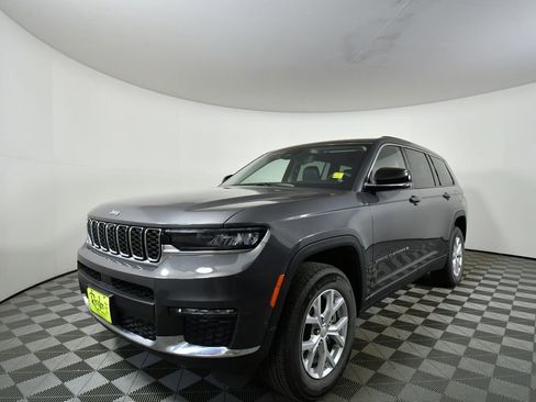 Used 2023 Jeep Grand Cherokee L Limited w/ Luxury Tech Group II AWD/4WD image 6
