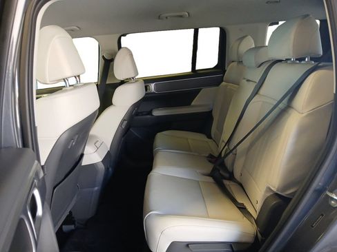 Used 2025 Hyundai Santa Fe SEL FWD image 13
