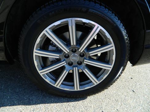 Used 2018 Audi Q7 3.0T Prestige image 27