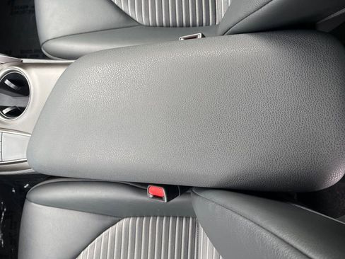 Used 2023 Toyota Camry SE image 15