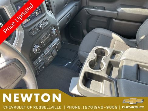 Used 2024 Chevrolet Silverado 1500 Custom w/ Turbomax Blackout Package AWD/4WD image 17