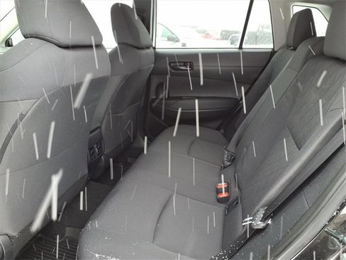 Certified 2022 Toyota Corolla Cross LE image 9