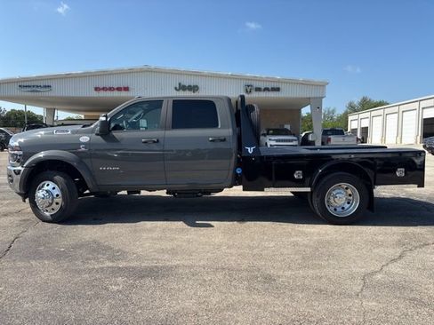 New 2026 RAM 4500 4x4 Crew Cab DRW image 37