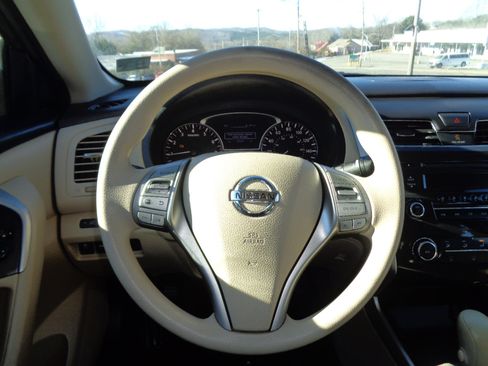 Used 2015 Nissan Altima 2.5 S w/ Sport Value Package image 21
