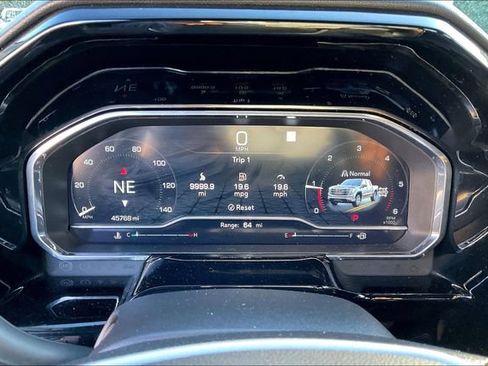 Used 2023 GMC Sierra 1500 SLT w/ SLT Premium Package AWD/4WD image 10