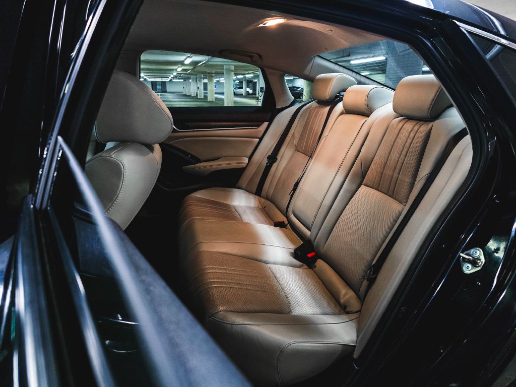 Used 2018 Honda Accord EX-L image 18