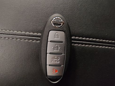 Used 2023 Nissan Sentra SV image 32