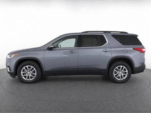 Used 2020 Chevrolet Traverse LT w/ LT Premium Package FWD image 6