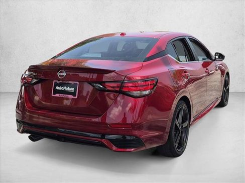 Certified 2024 Nissan Sentra SR FWD image 5