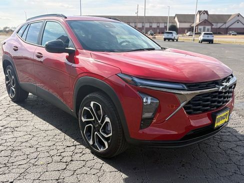 New 2026 Chevrolet Trax RS FWD image 3