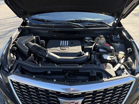 Used 2022 Cadillac XT5 Luxury image 37