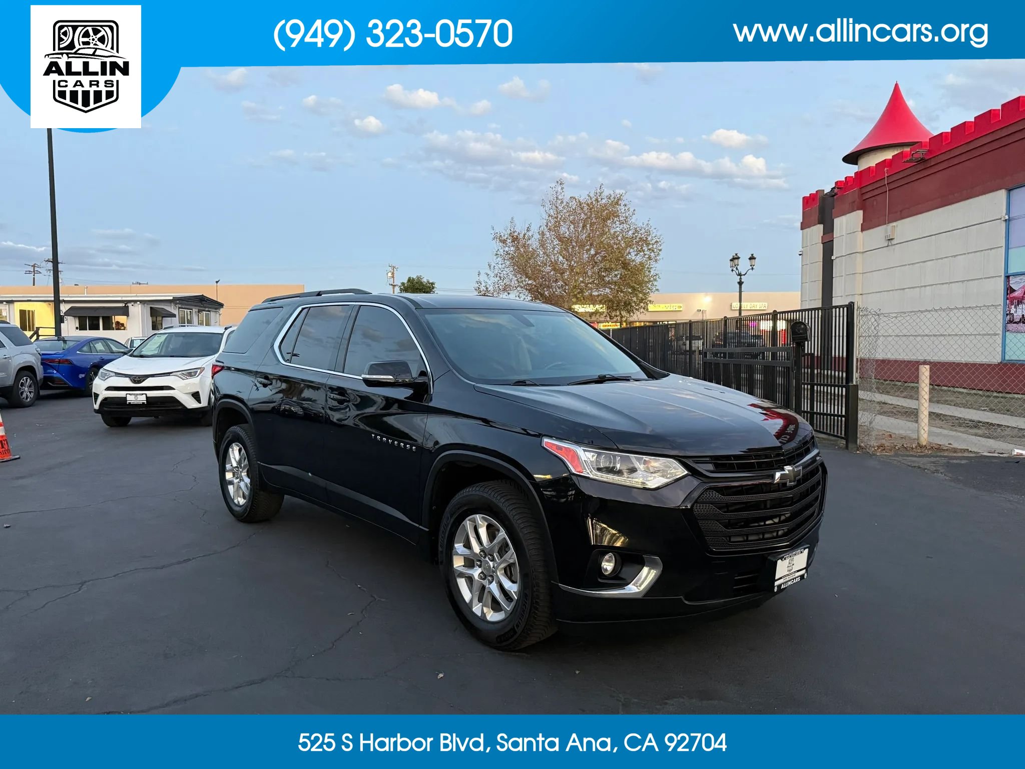 Used 2019 Chevrolet Traverse LT FWD image 3
